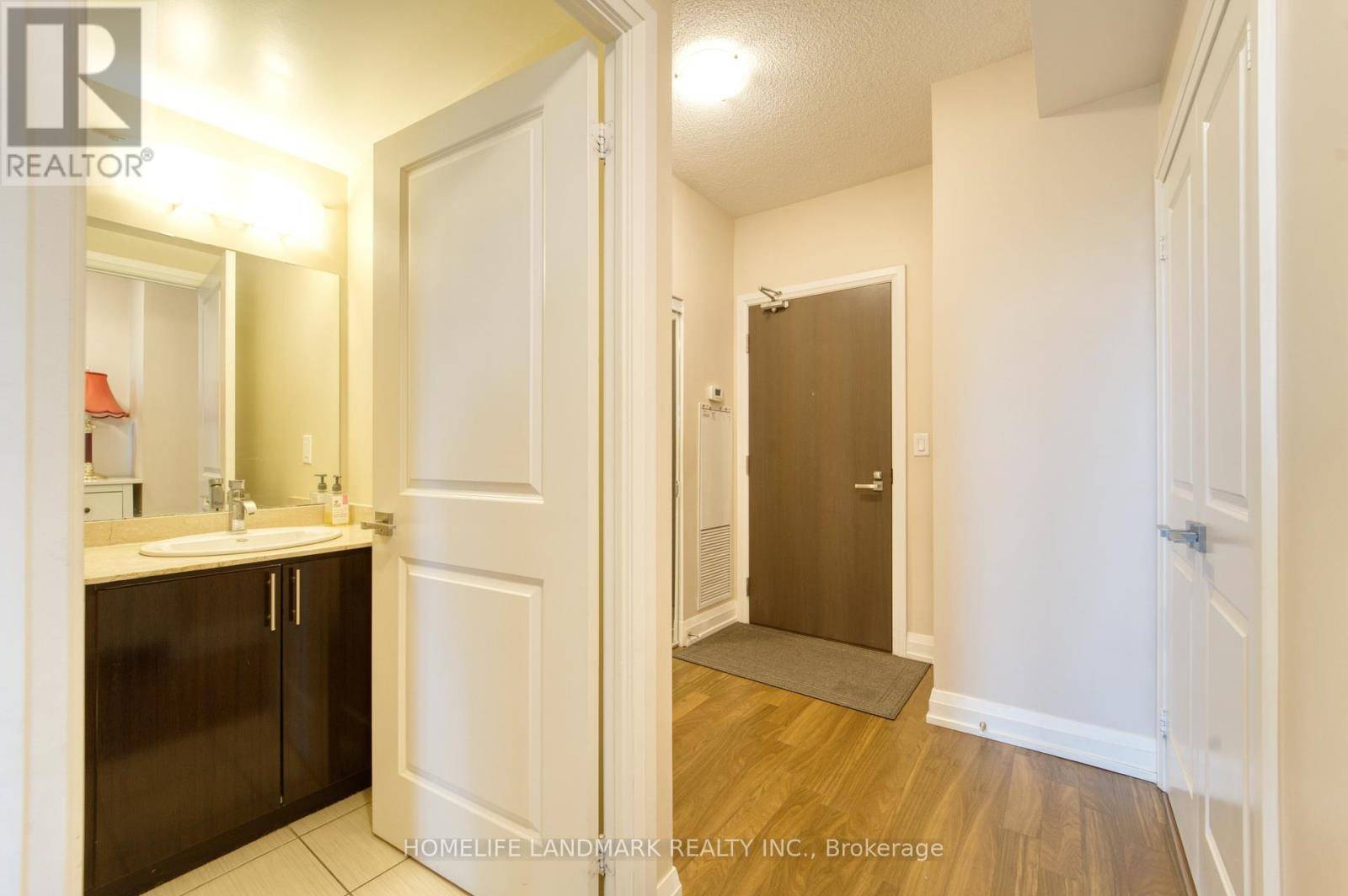 Markham (thornhill), ON L3T0C5,7171 Yonge ST #1201