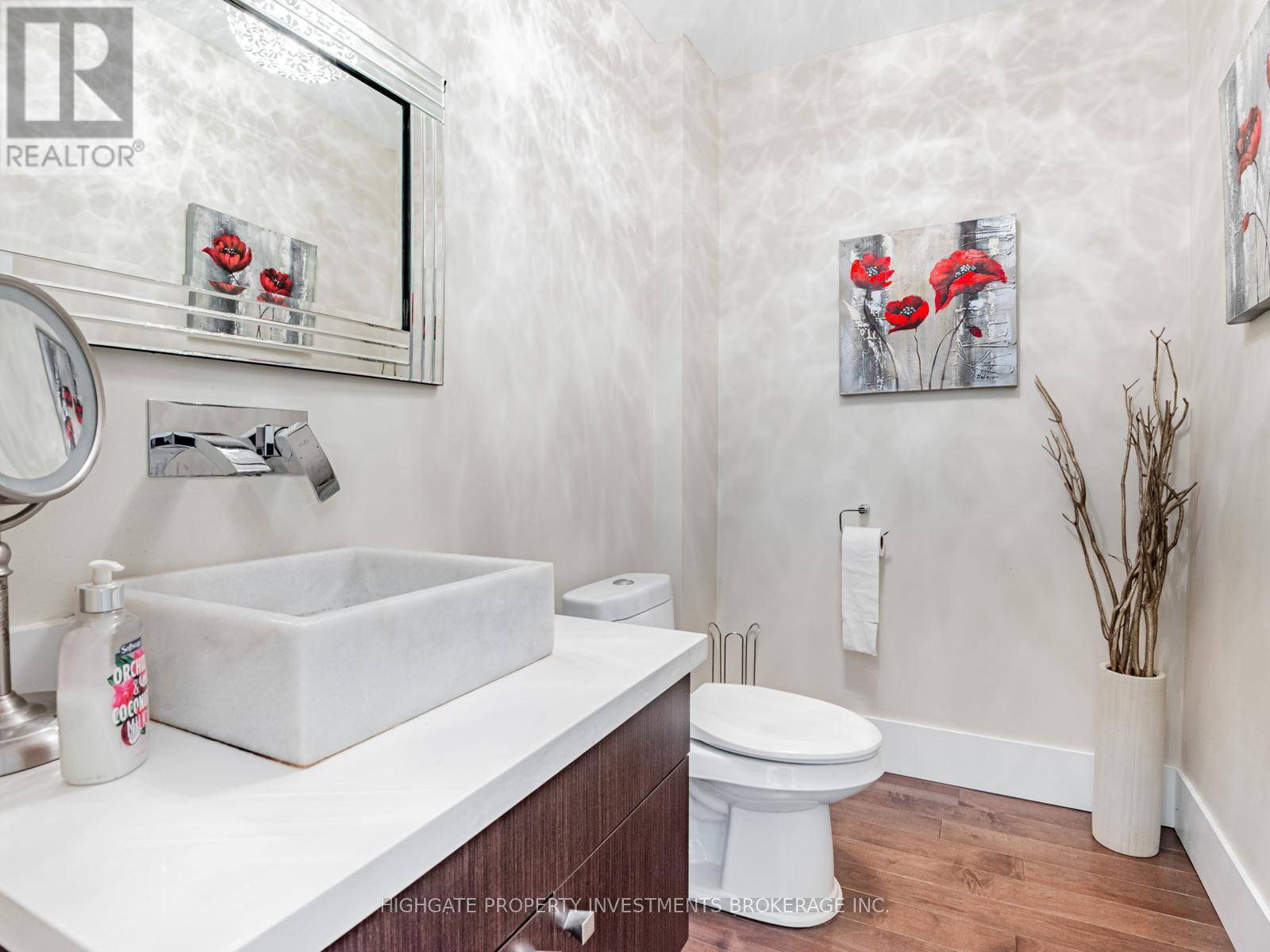 Vaughan (crestwood-springfarm-yorkhill), ON L4J1Y8,106 BROOKE STREET
