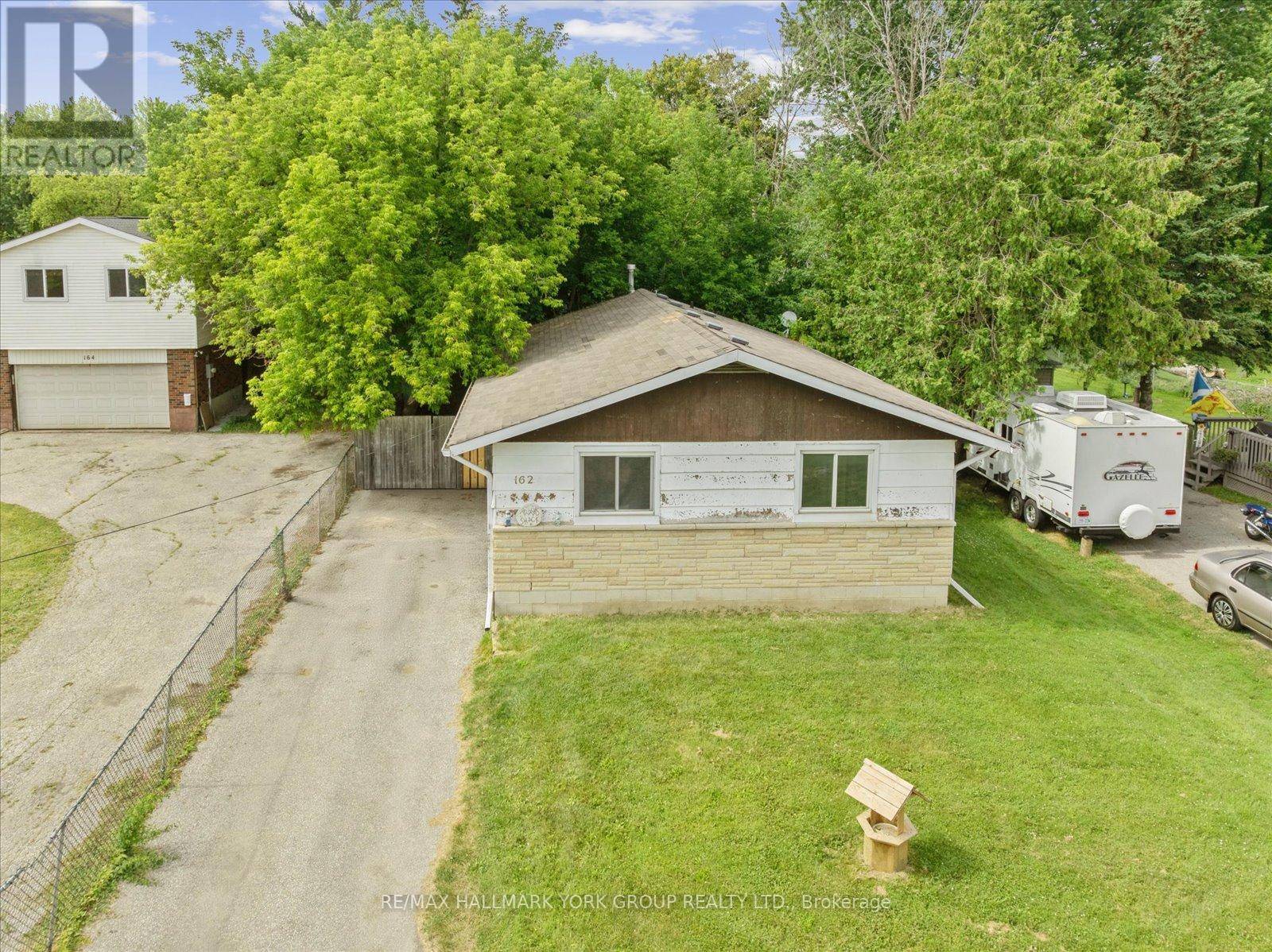 Georgina (keswick South), ON L4P2S9,162 BAYVIEW AVENUE