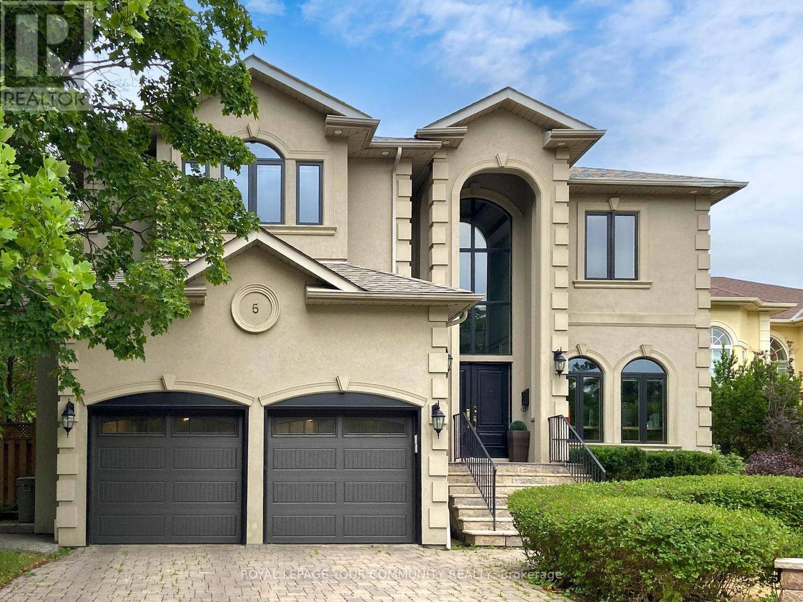 Richmond Hill (south Richvale), ON L4C0M4,5 TRILOGY COURT