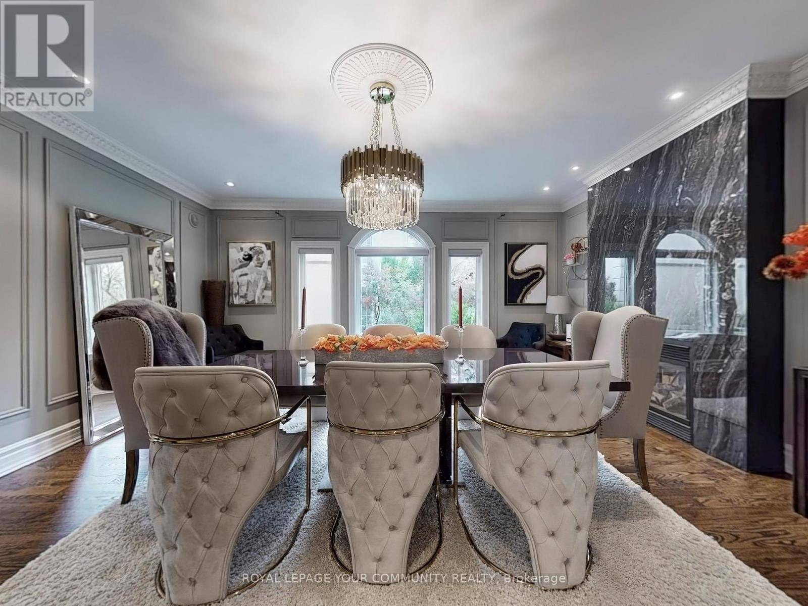 Richmond Hill (south Richvale), ON L4C0M4,5 TRILOGY COURT