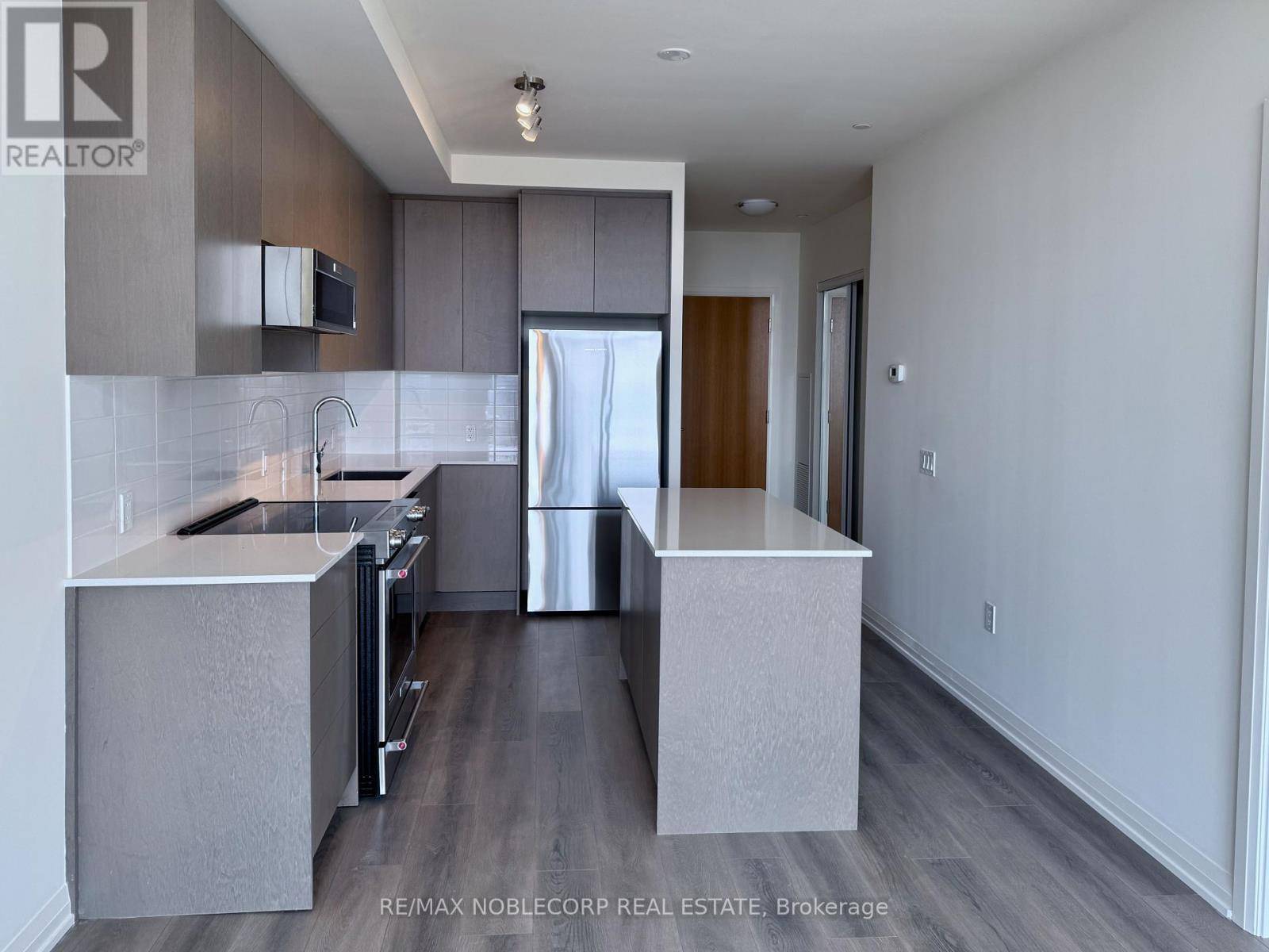 Vaughan (concord), ON L4K0M6,8960 Jane ST #2408