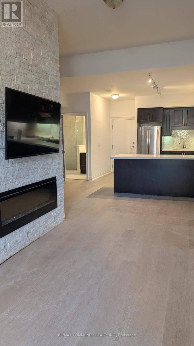 Markham (unionville), ON L6G0G7,38 Cedarland DR #C105