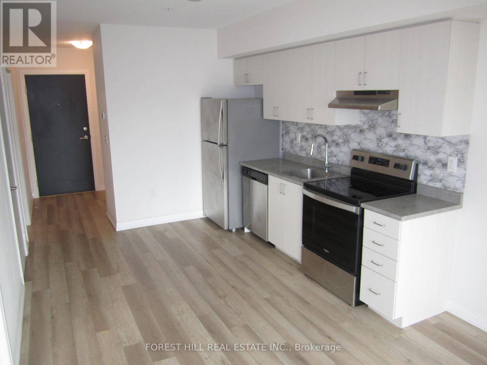 Vaughan (west Woodbridge), ON L4L0M5,8010 Kipling AVE #207
