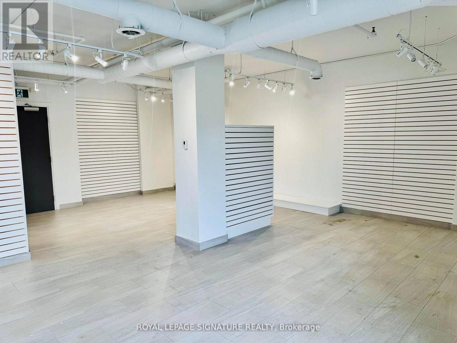 Markham (cornell), ON L6B1P4,3330 Bur Oak AVE #Unit 109