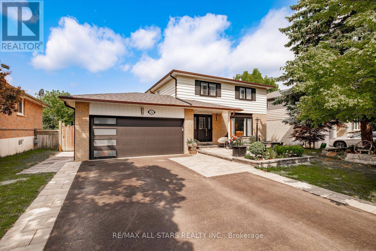 Whitchurch-stouffville (stouffville), ON L4A4K6,84 THICKETWOOD BOULEVARD