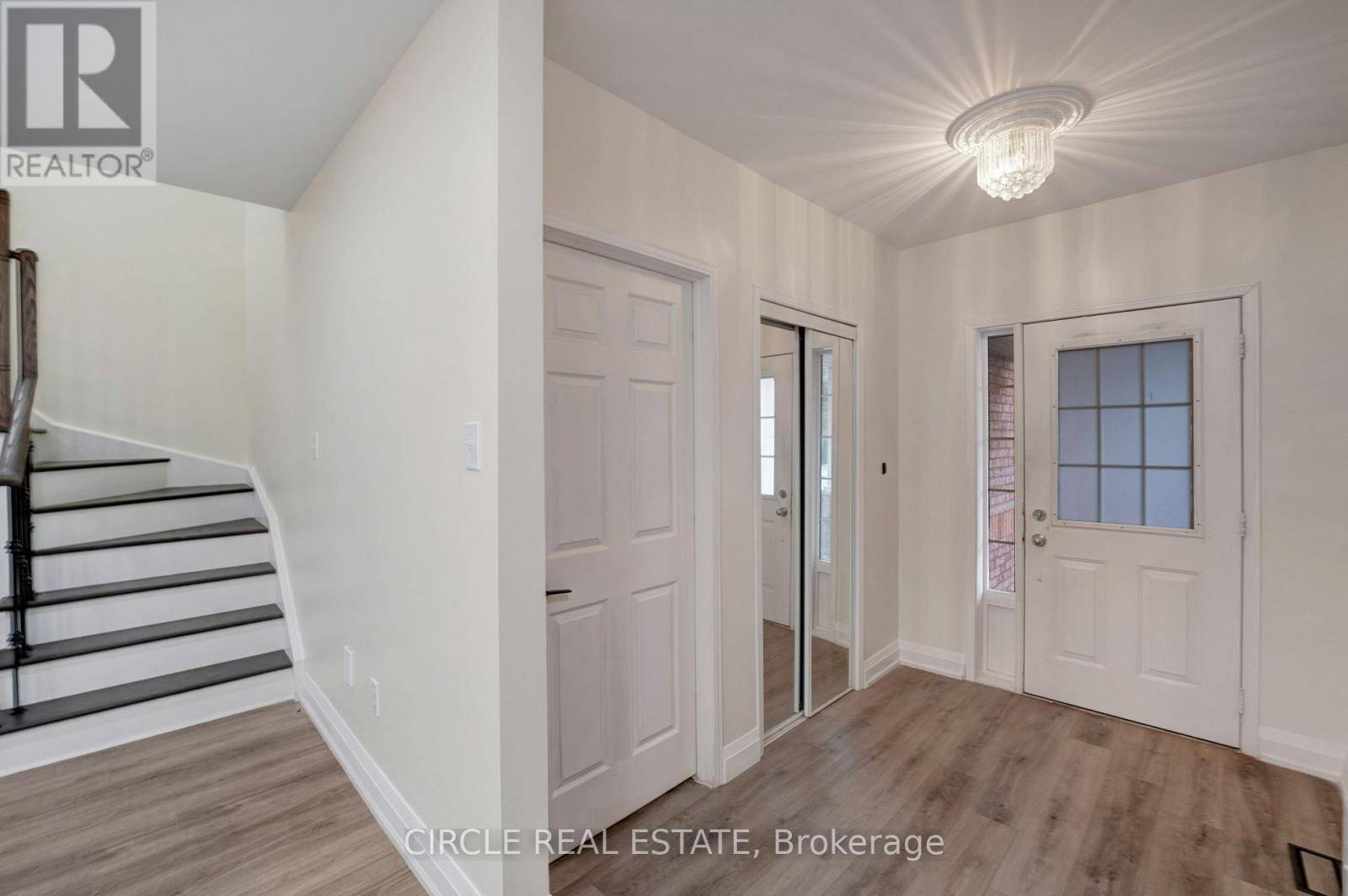 Vaughan (vellore Village), ON L6A3M5,21 CASABEL DRIVE