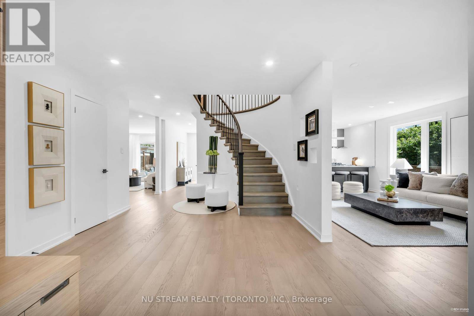 Vaughan (east Woodbridge), ON L4L3C5,43 BRANDY CRESCENT