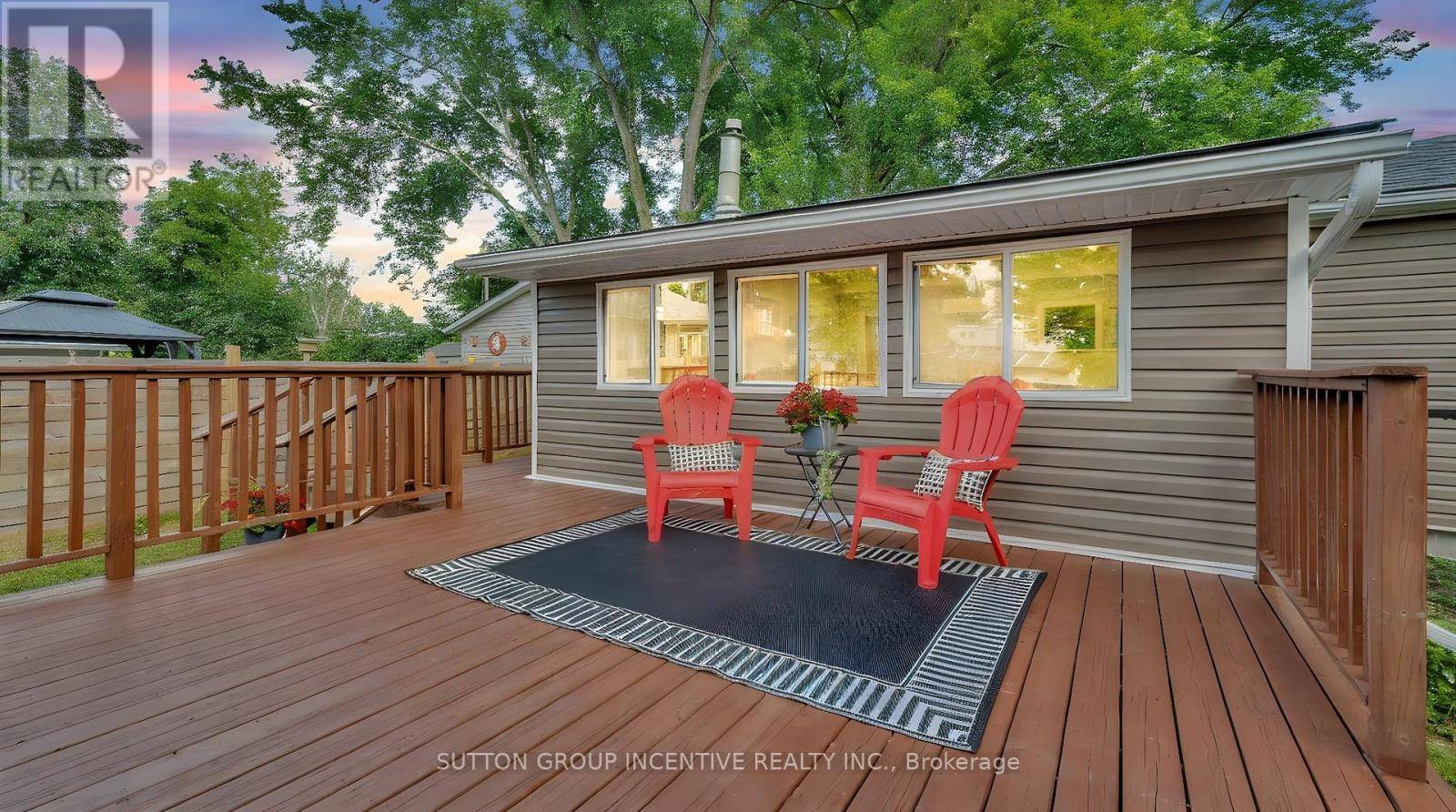 Georgina (keswick South), ON L4P3A2,363 HOLLYWOOD DRIVE N
