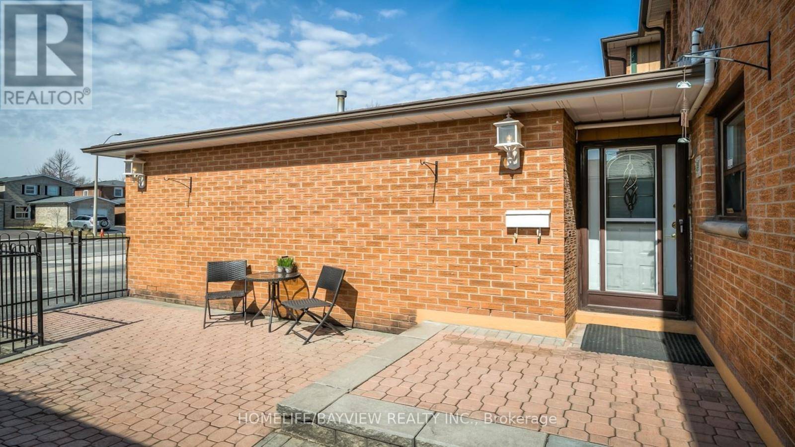 Richmond Hill (north Richvale), ON L4C5X4,123 KERSEY CRESCENT