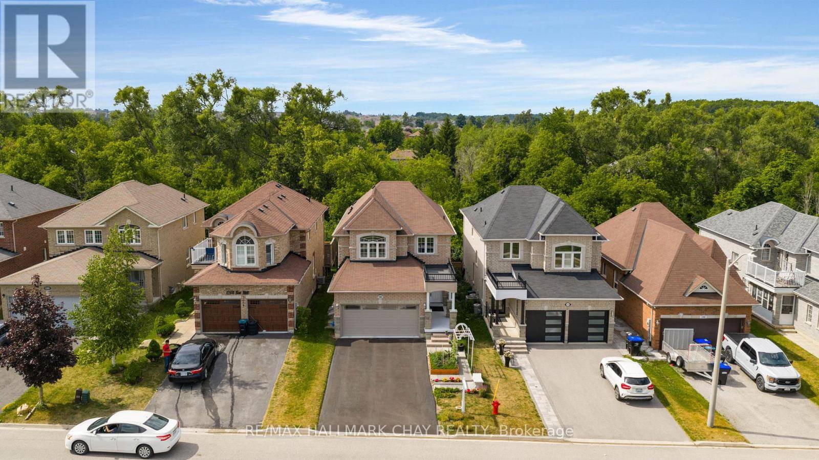 Innisfil (alcona), ON L9S4Y5,1260 FOX HILL STREET