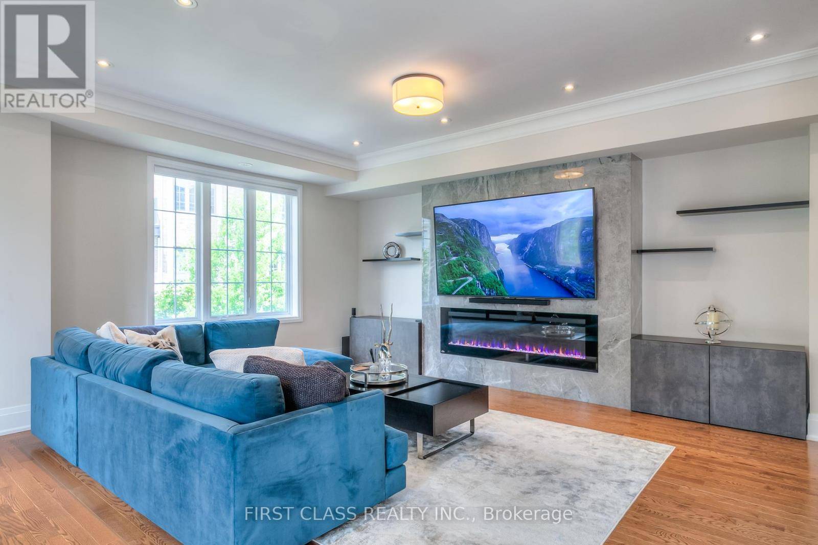 Markham (unionville), ON L3R5R8,22 AMERICAN ELM WAY