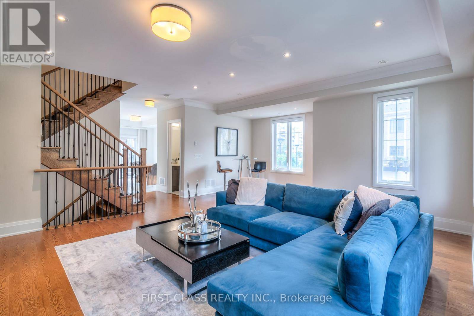 Markham (unionville), ON L3R5R8,22 AMERICAN ELM WAY