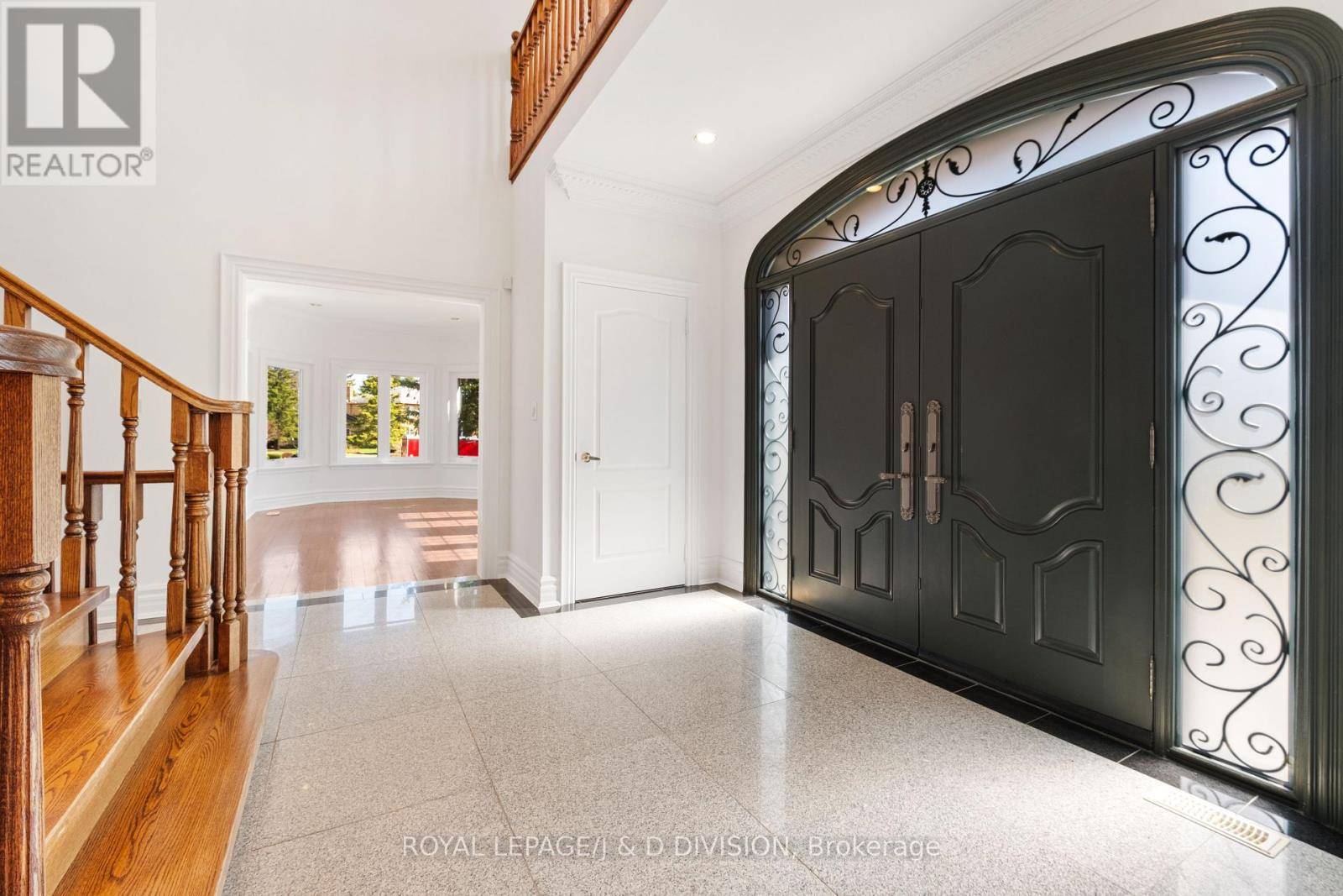 Whitchurch-stouffville, ON L4A7X5,19 LOGAN COURT