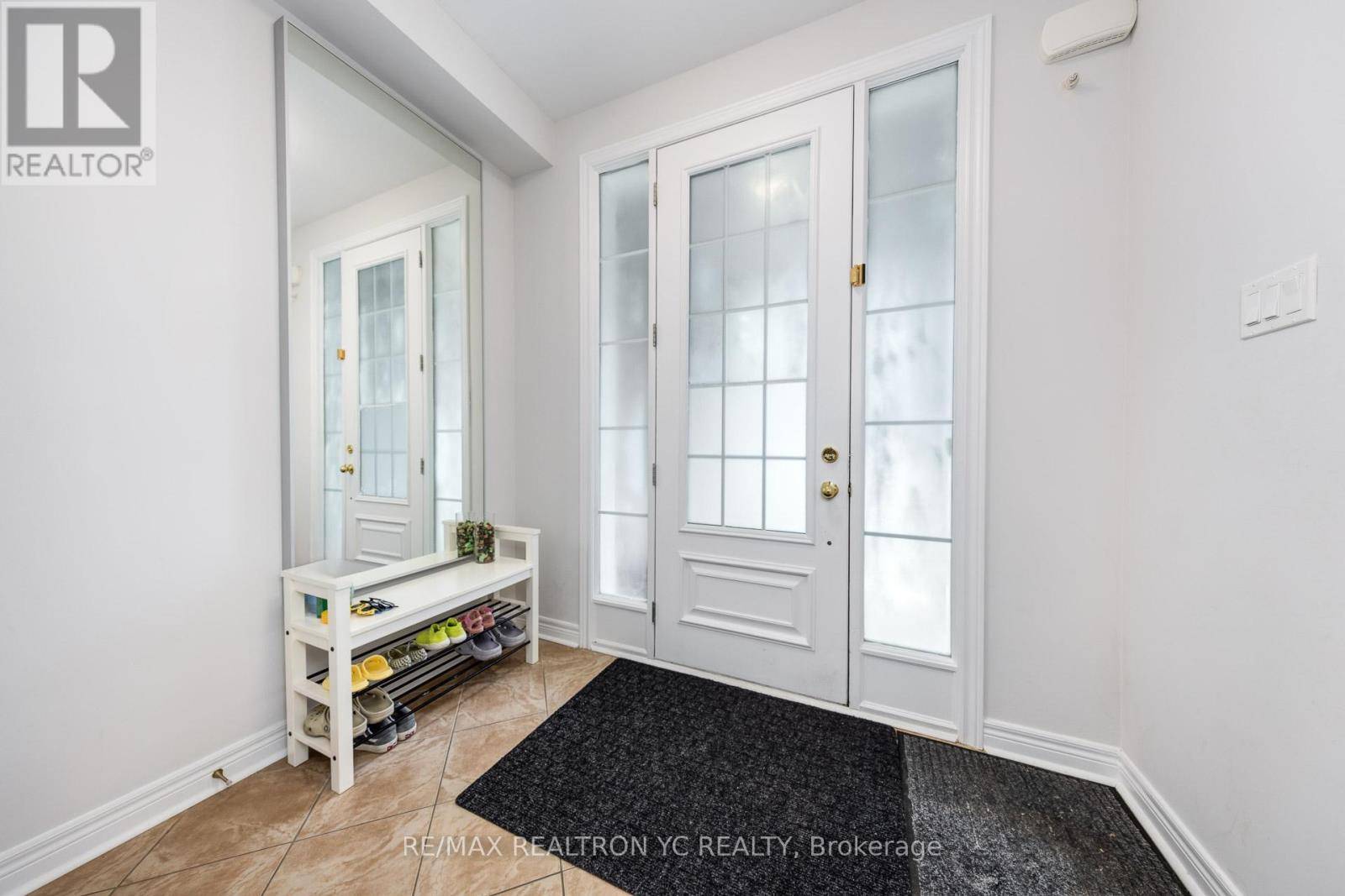 Vaughan (patterson), ON L6A0N1,87 CHAYNA CRESCENT