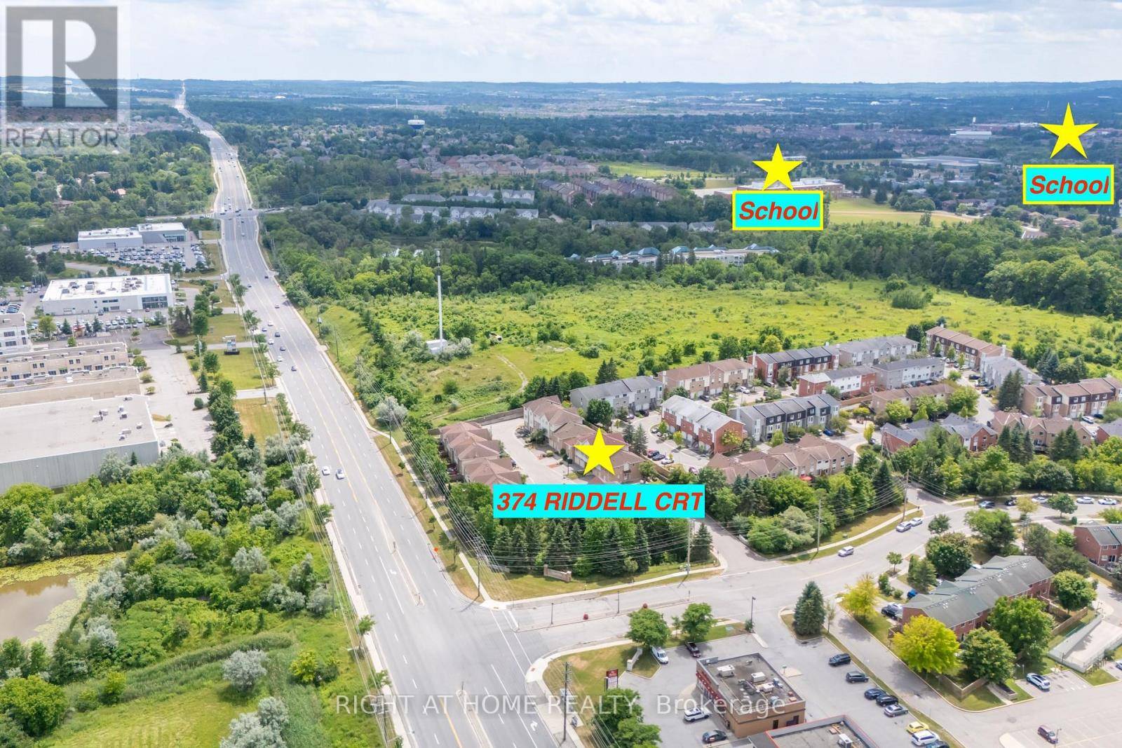 Newmarket (gorham-college Manor), ON L3Y8M8,374 Riddell CT #20