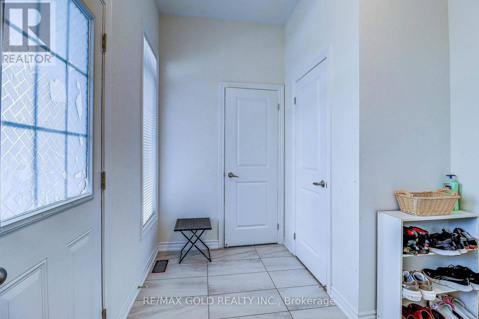 Innisfil, ON L9S0M9,2176 LOZENBY STREET