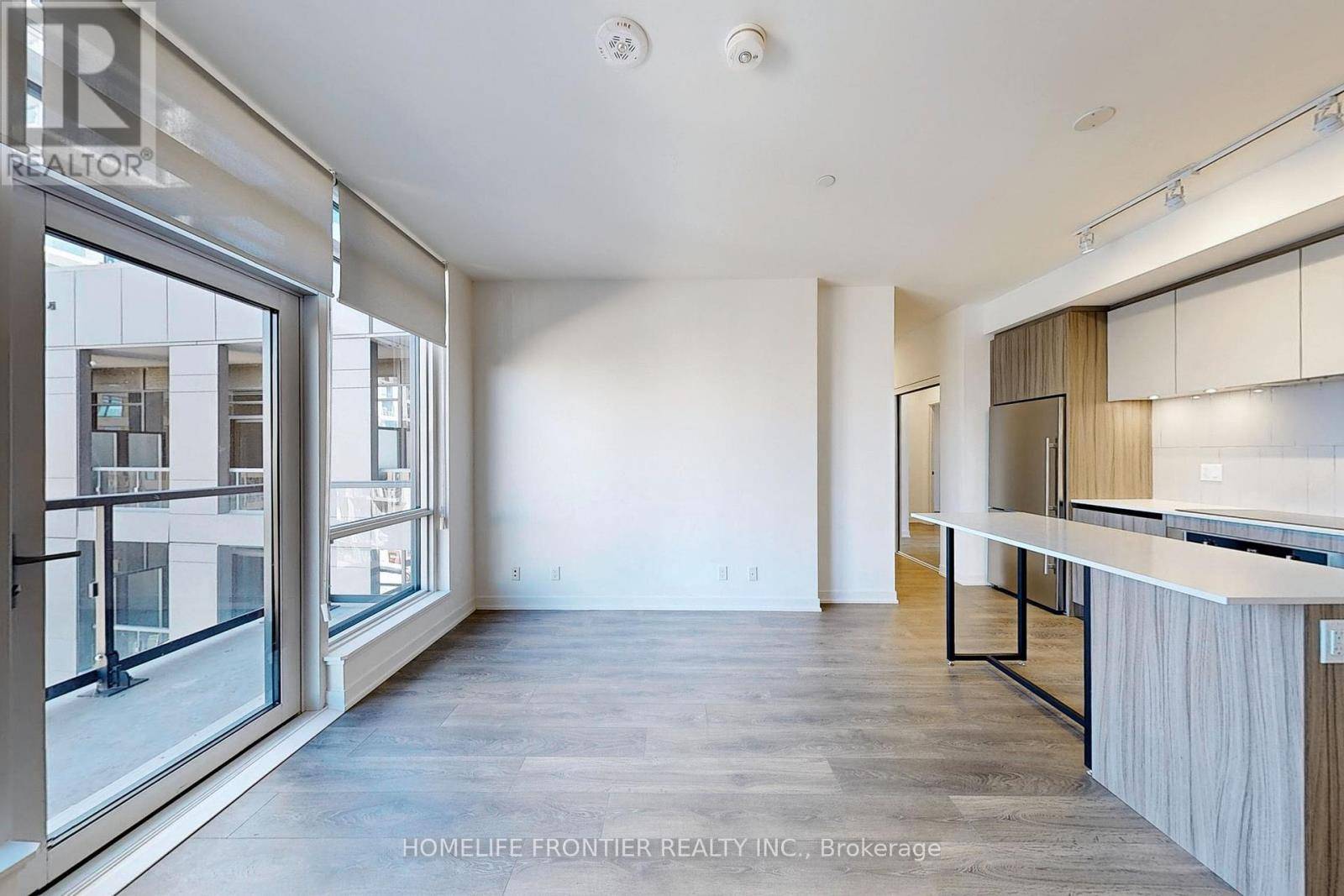 Vaughan (beverley Glen), ON L4J0L4,7950 Bathurst ST #626