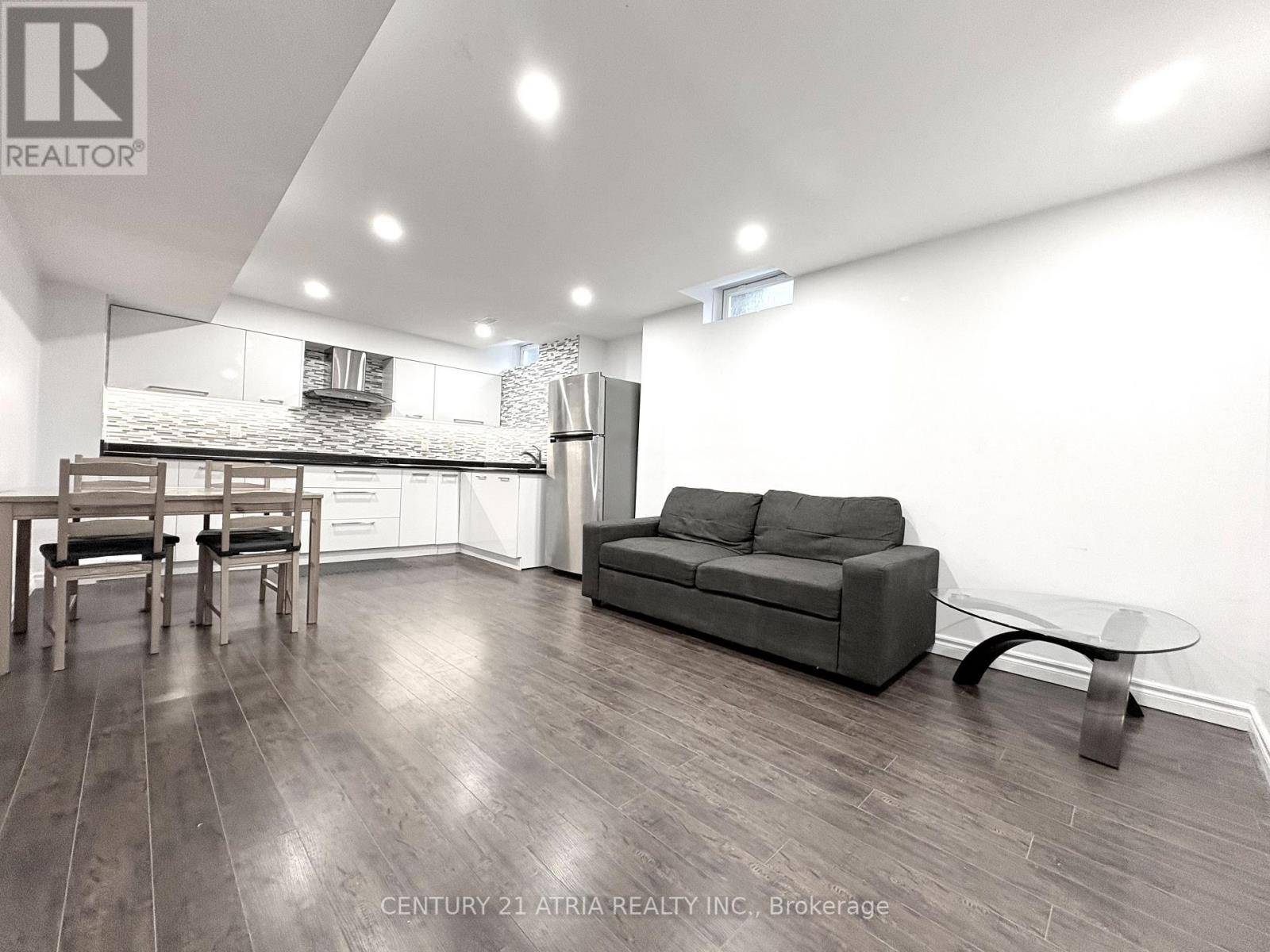 Richmond Hill (rouge Woods), ON L4S2N6,335 Shirley DR #Bsmt