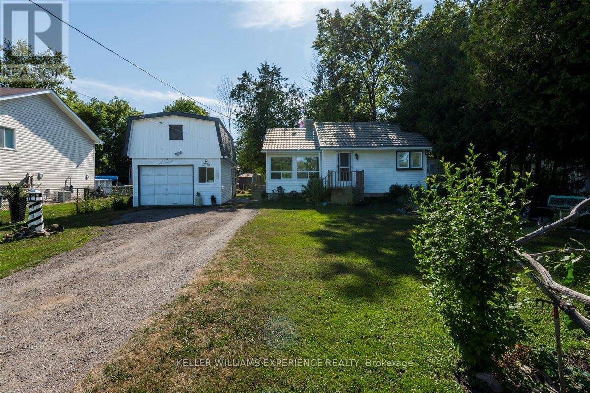 Innisfil (lefroy), ON L0L1W0,930 GILMORE AVENUE