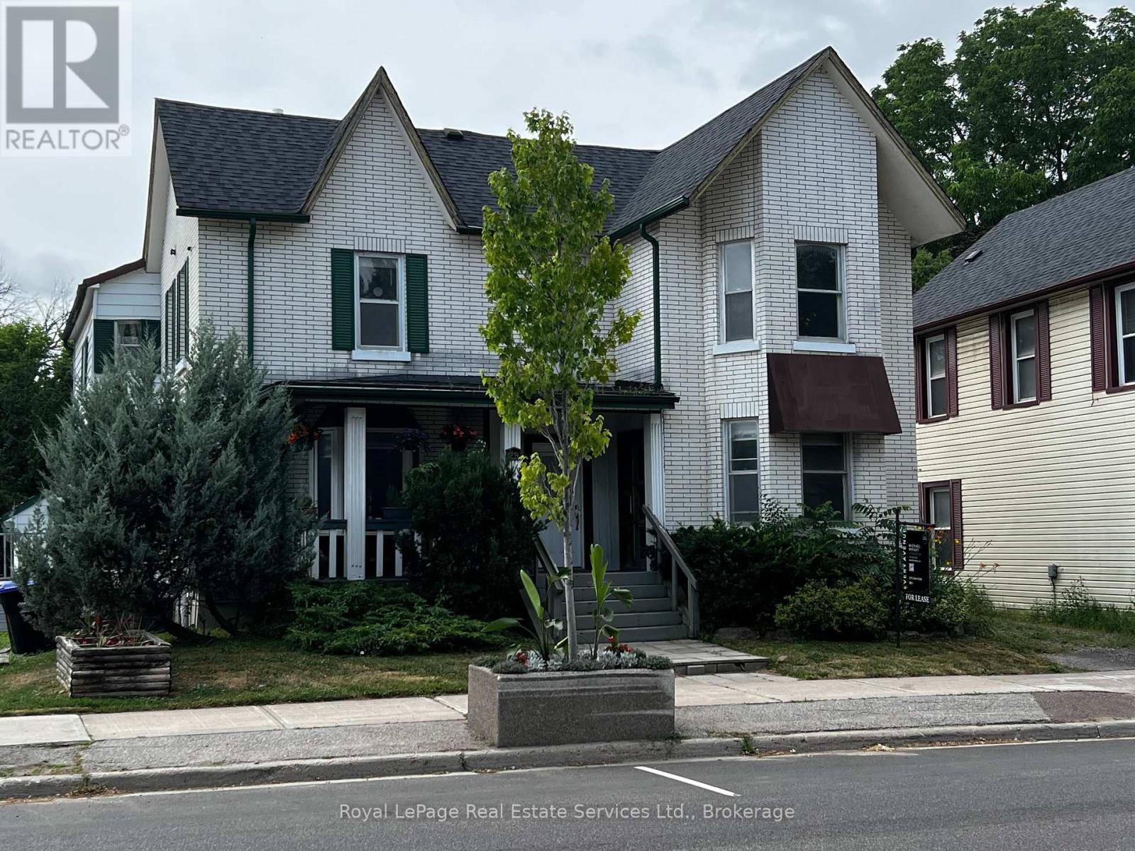 Innisfil (cookstown), ON L0L1L0,29 Queen ST #6
