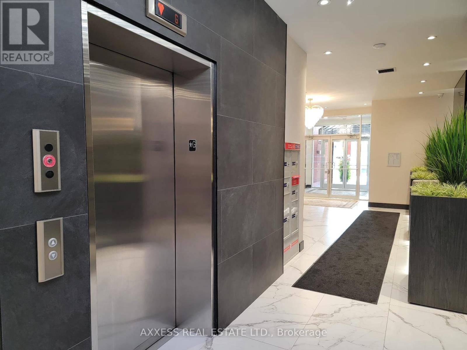 Vaughan (west Woodbridge), ON L4L0B8,160 Woodbridge AVE #210