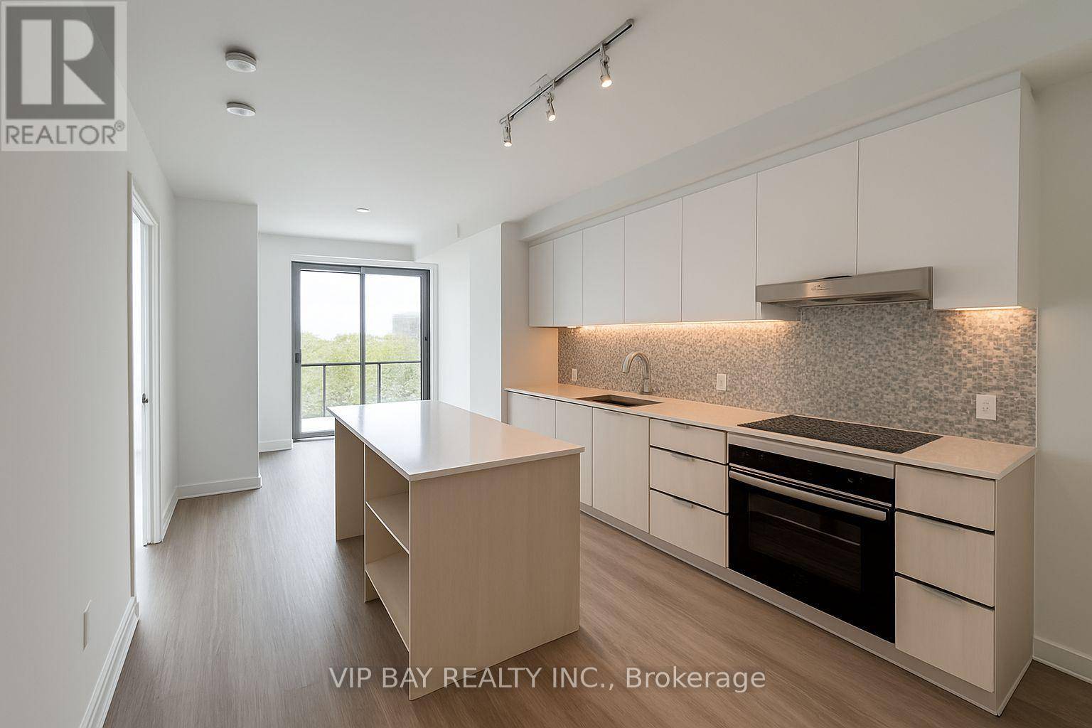 Vaughan (uplands), ON L4J1W5,8188 Yonge ST #607