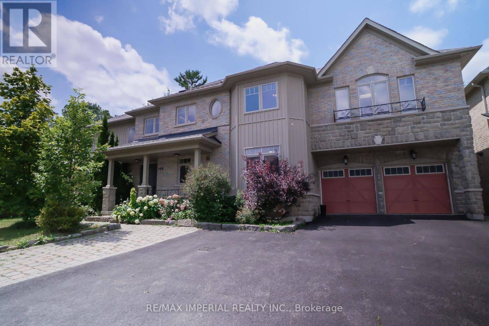 Newmarket (woodland Hill), ON L3X3H2,369 GILPIN DRIVE