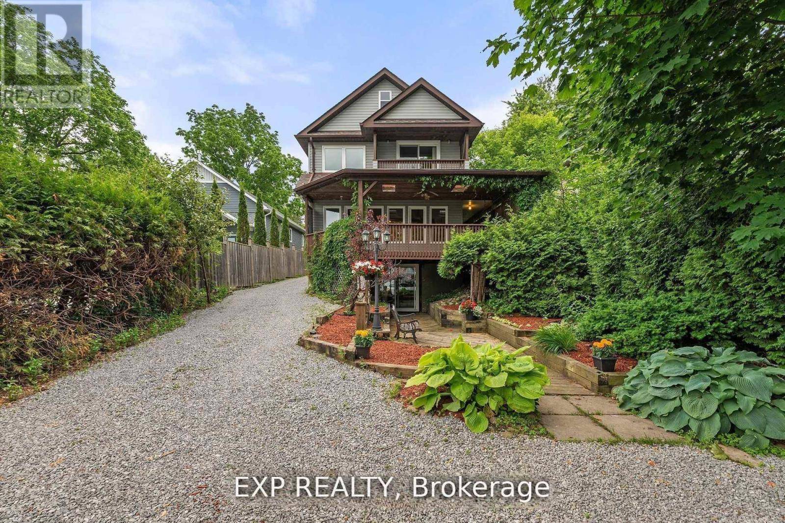 Georgina (historic Lakeshore Communities), ON L4P3C8,127 LAKE DRIVE N