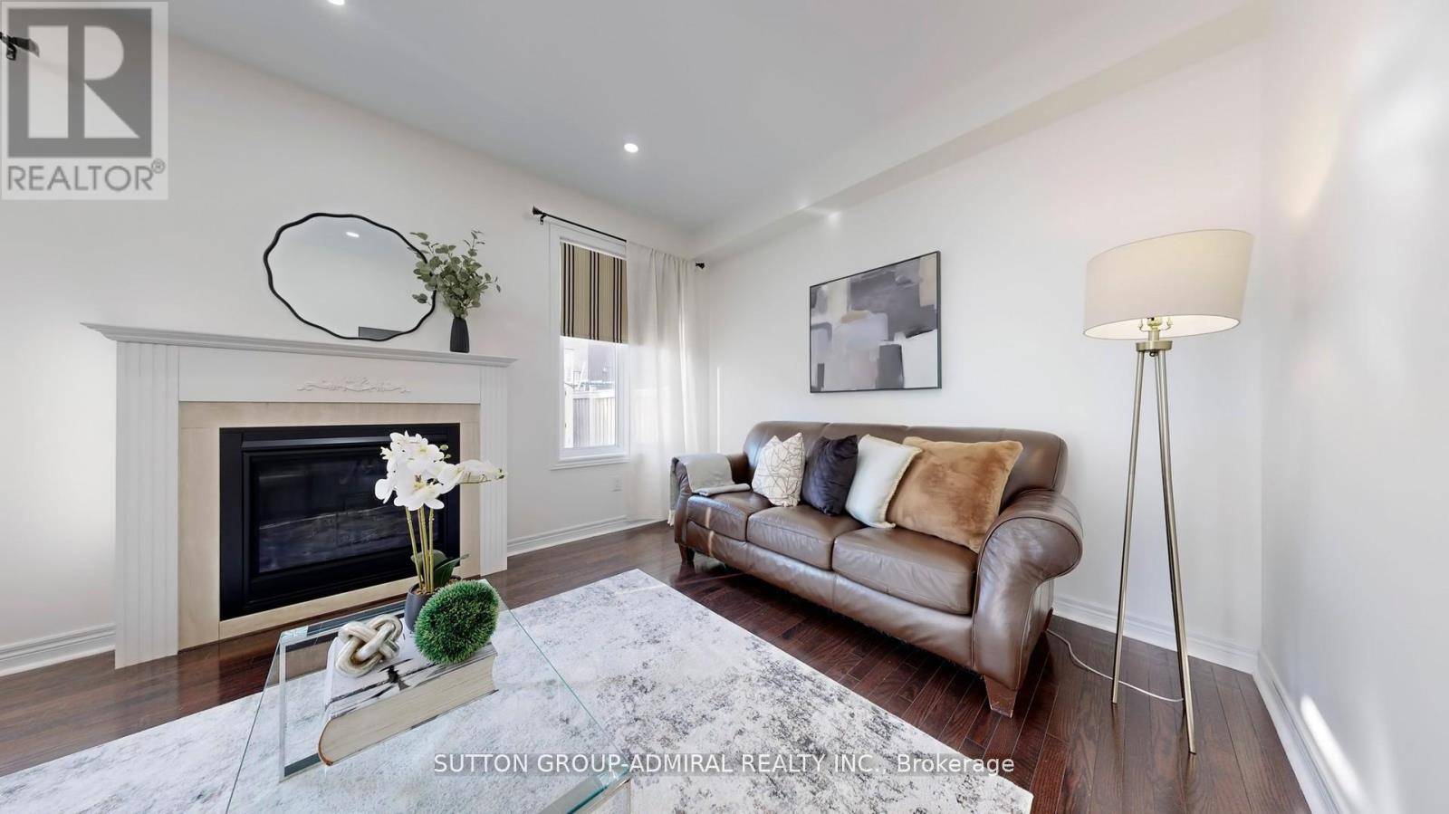 Vaughan (patterson), ON L6A0M8,186 ASCALON DRIVE