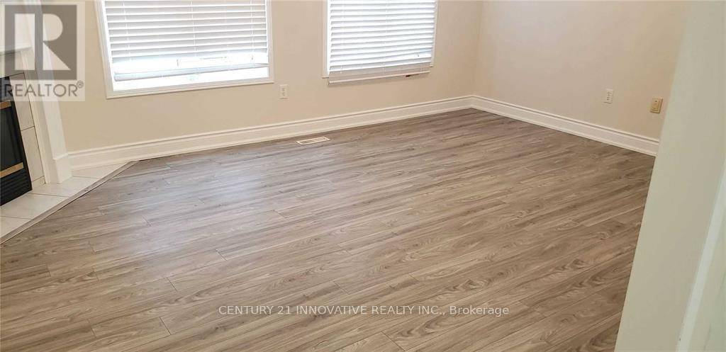 Vaughan (patterson), ON L4J8M1,32 Yellowood CIR #Upper