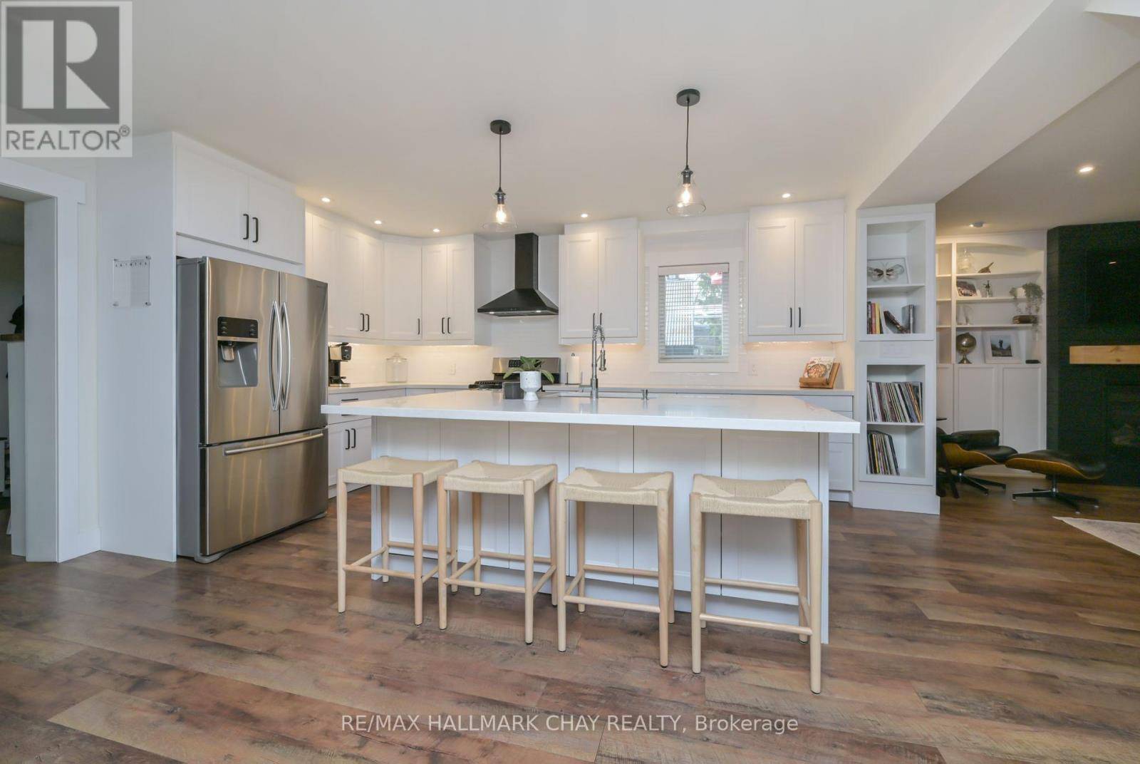 New Tecumseth (alliston), ON L9R1S7,70 CHURCH STREET S