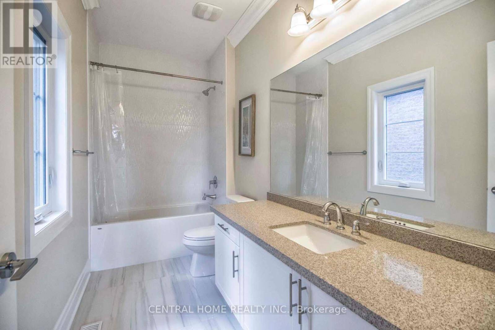 King (king City), ON L7B0M2,122 BURNS BOULEVARD