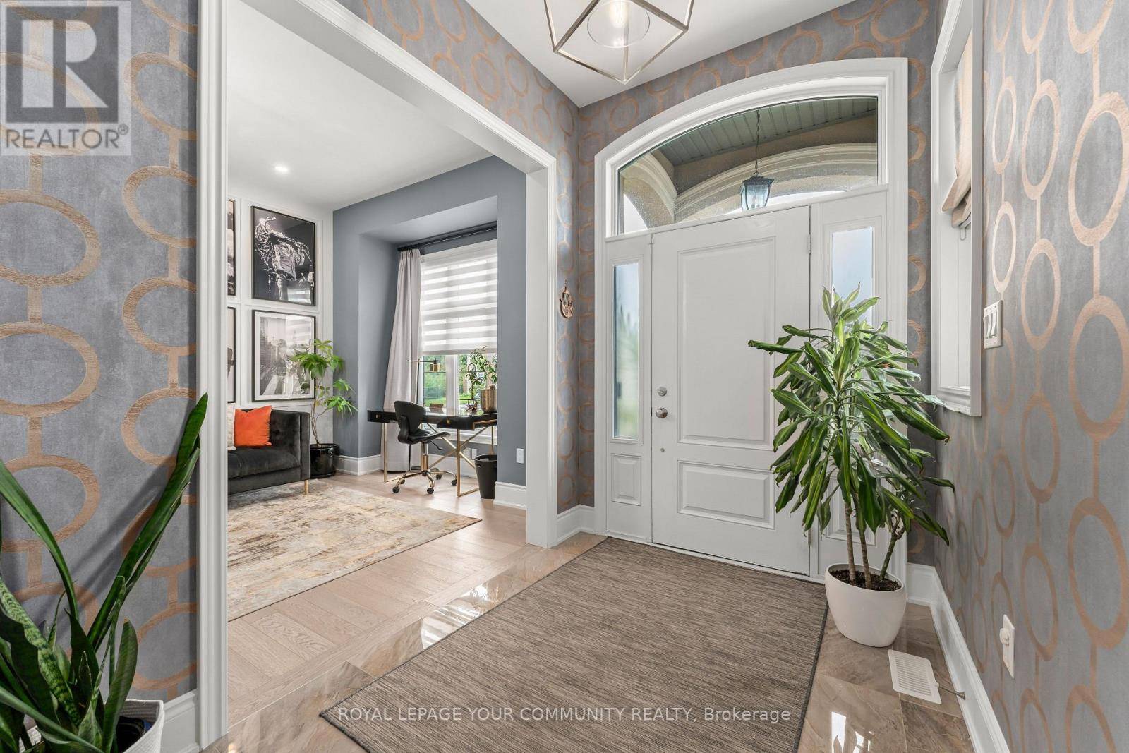 King (king City), ON L7B0P5,11 CAIRNS GATE