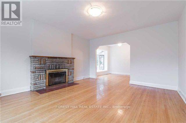 Vaughan (crestwood-springfarm-yorkhill), ON L4J1B5,90 ARNOLD AVENUE