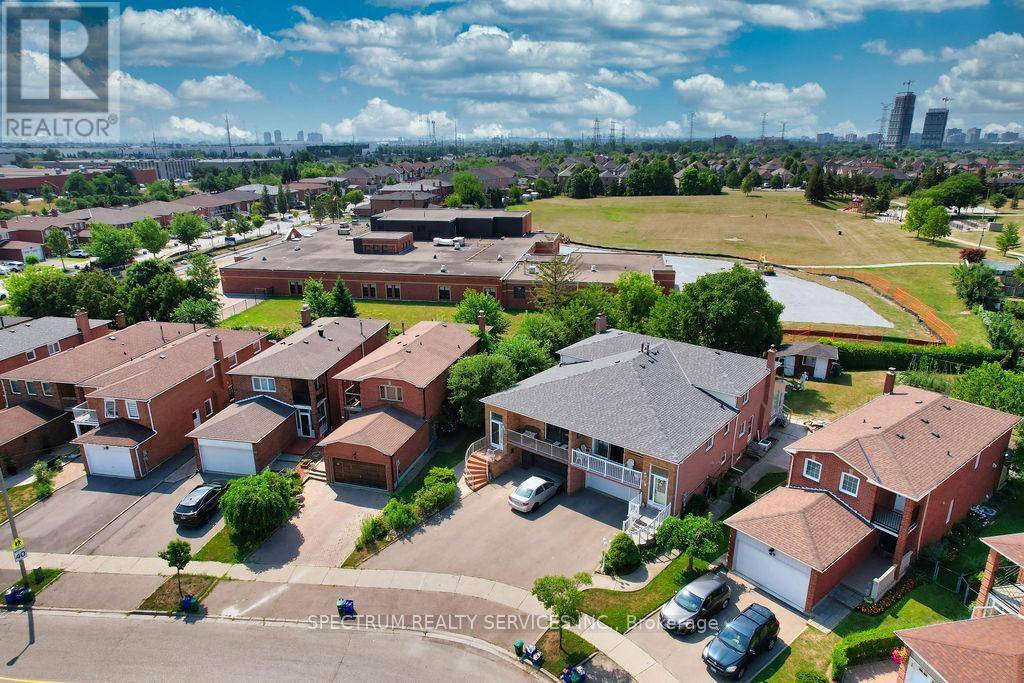 Vaughan (east Woodbridge), ON L4L3J5,20 TERRA ROAD