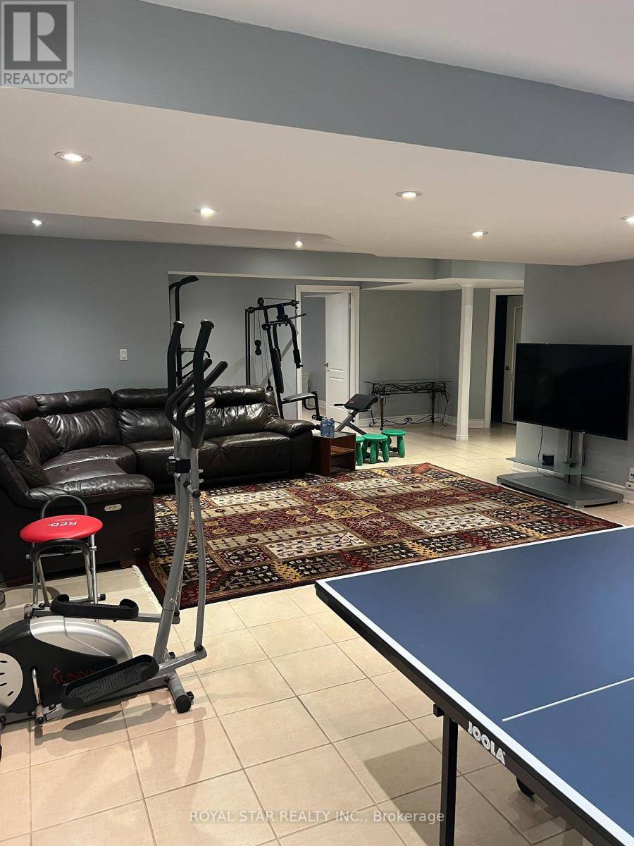 Vaughan (east Woodbridge), ON L4L8J3,34 MALDEN STREET