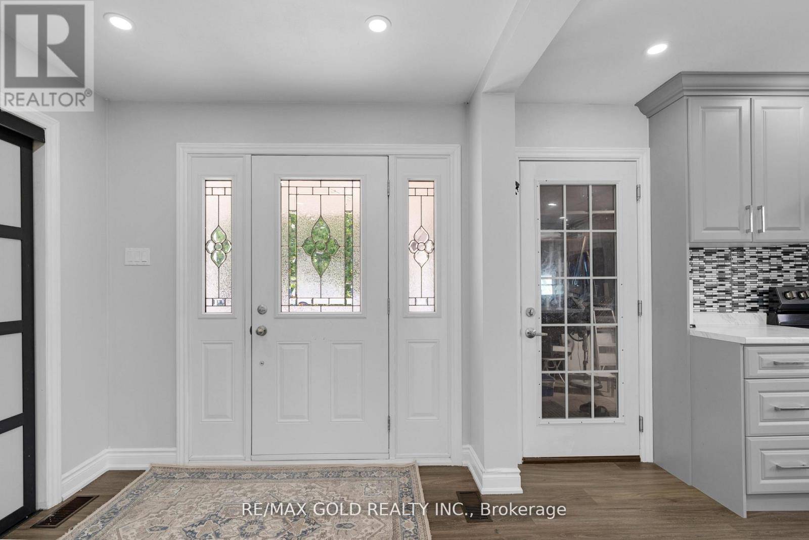 King (nobleton), ON L0G1T0,6820 16TH SIDE ROAD