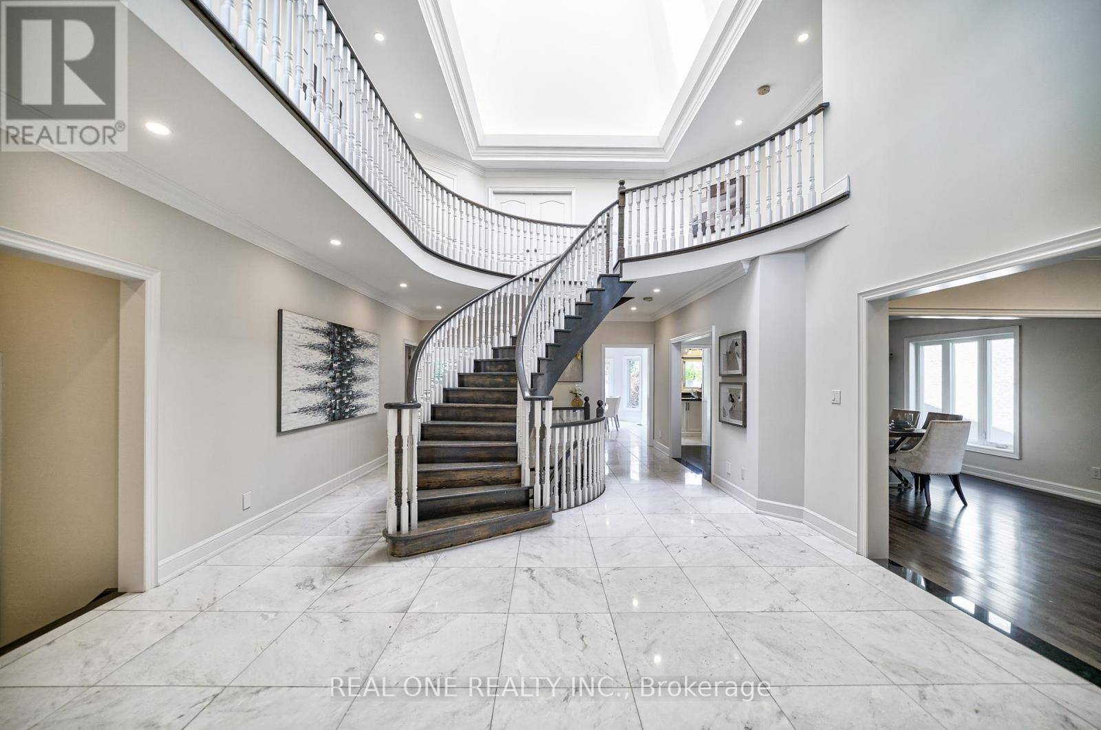 Richmond Hill (bayview Hill), ON L4B3Z5,26 CLARENDON DRIVE