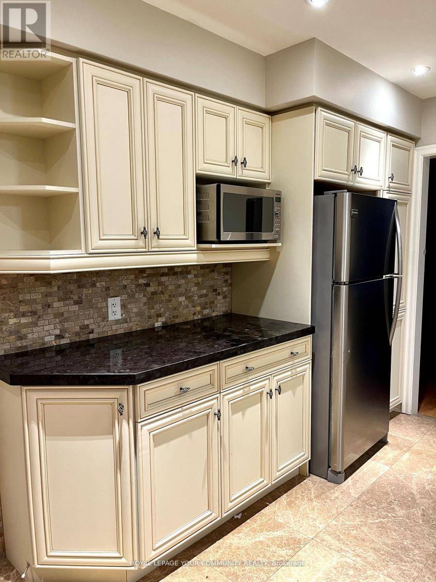 King (king City), ON L7B1J6,134 James ST #Upper