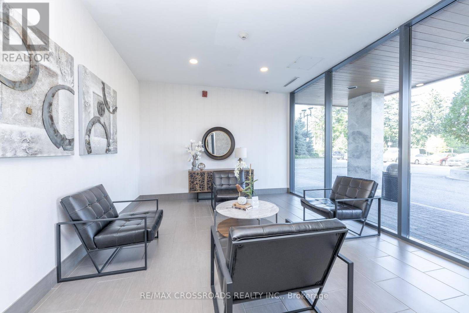 Vaughan (east Woodbridge), ON L4L0B3,4700 Highway 7 Rd #610