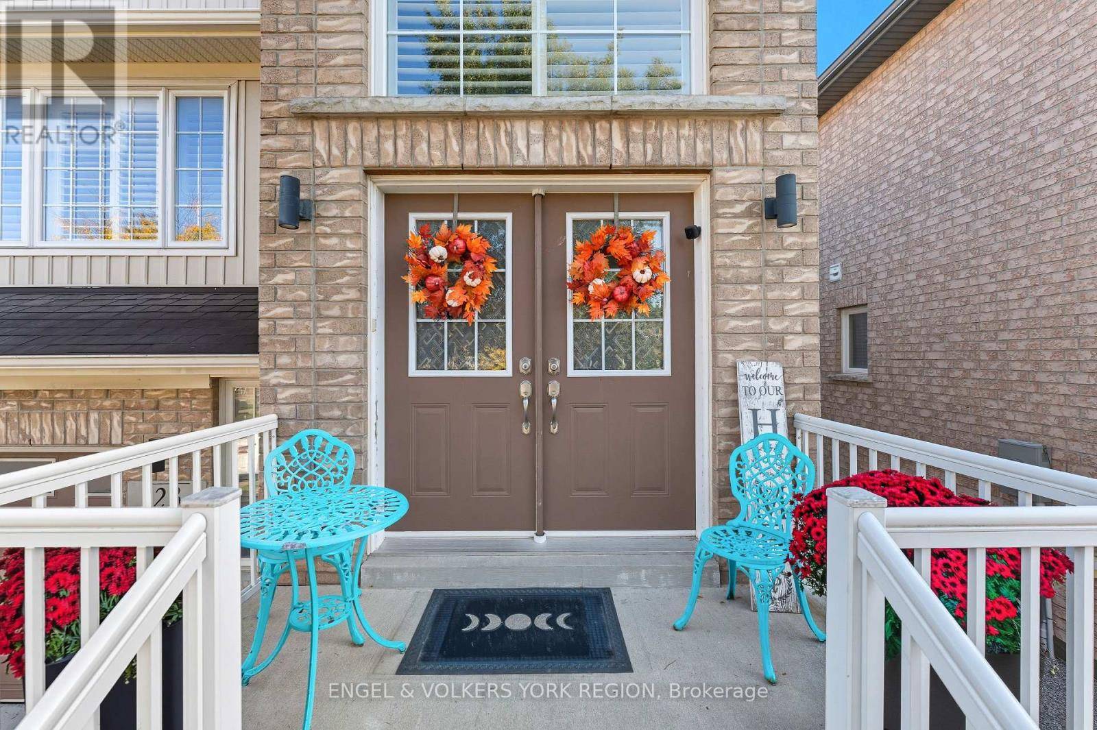 Bradford West Gwillimbury (bradford), ON L3Z0K6,23 WEIR STREET