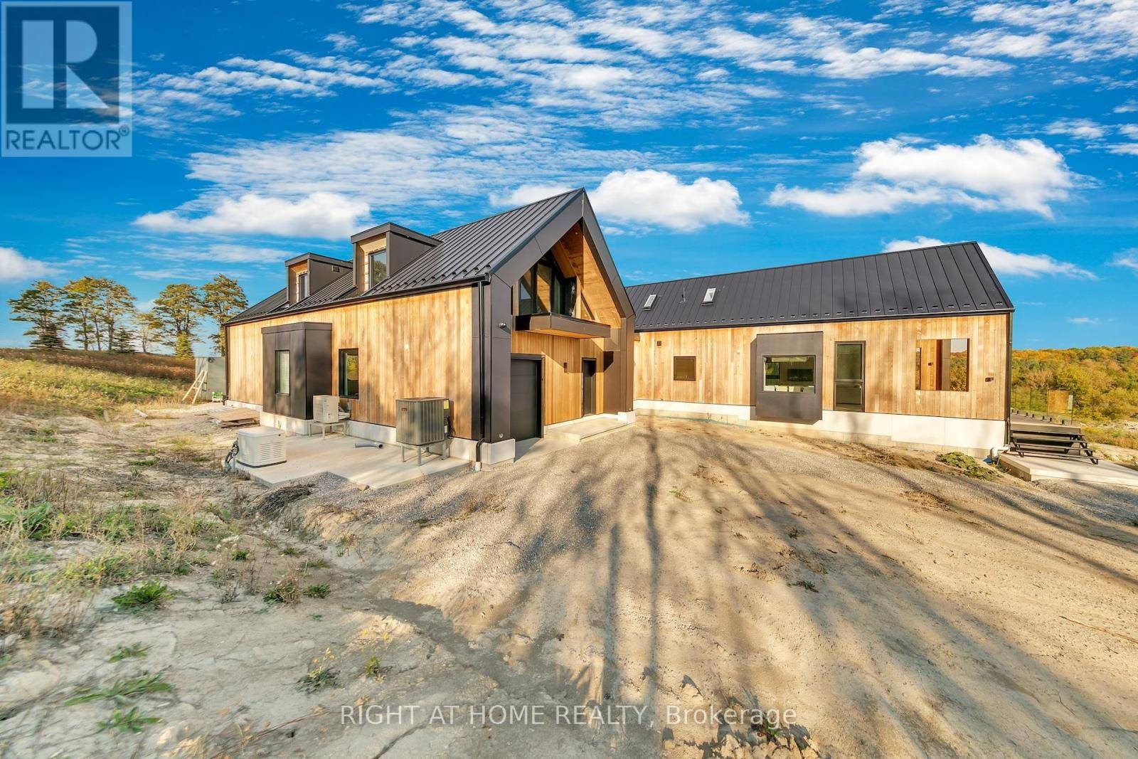 New Tecumseth, ON L0G1A0,4829 10TH LINE