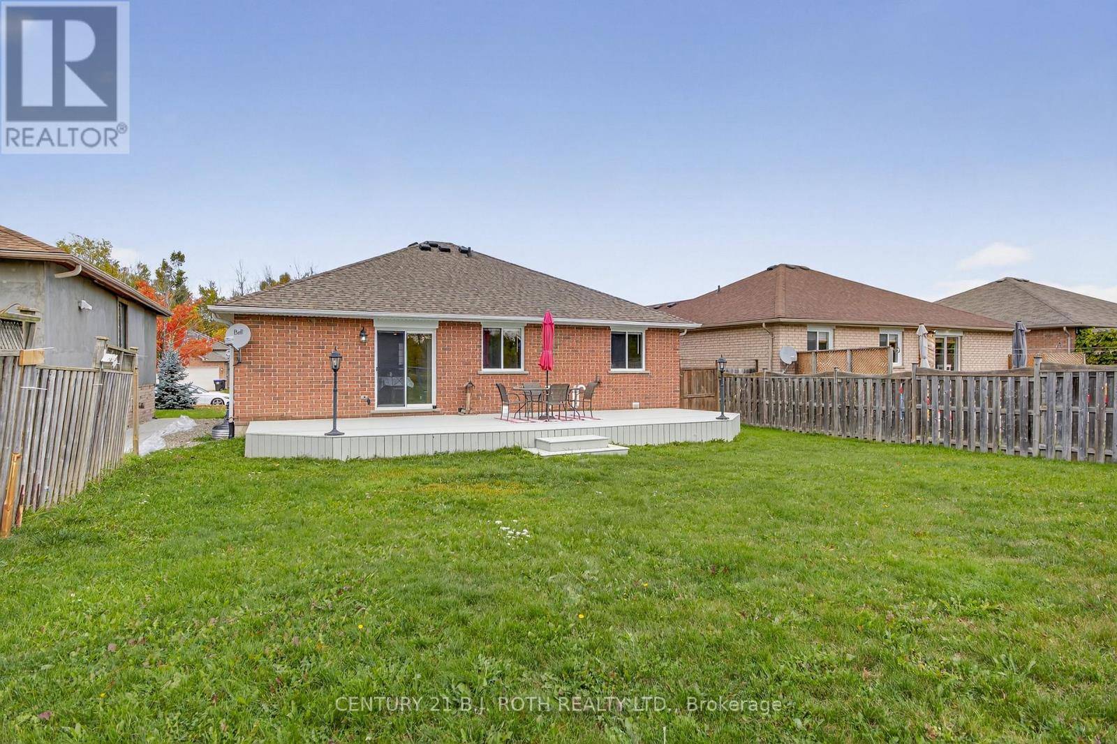 Innisfil, ON L9S2J5,655 GLEN CEDAR CRESCENT