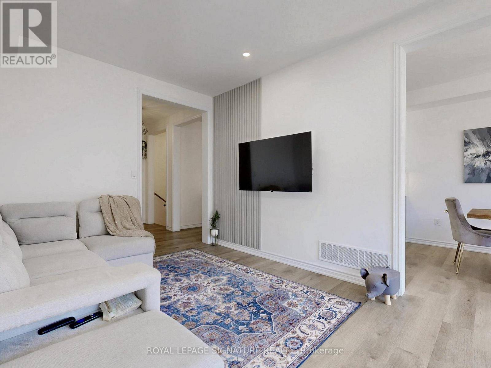 Bradford West Gwillimbury (bradford), ON L3Z4K3,54 TIBERINI WAY