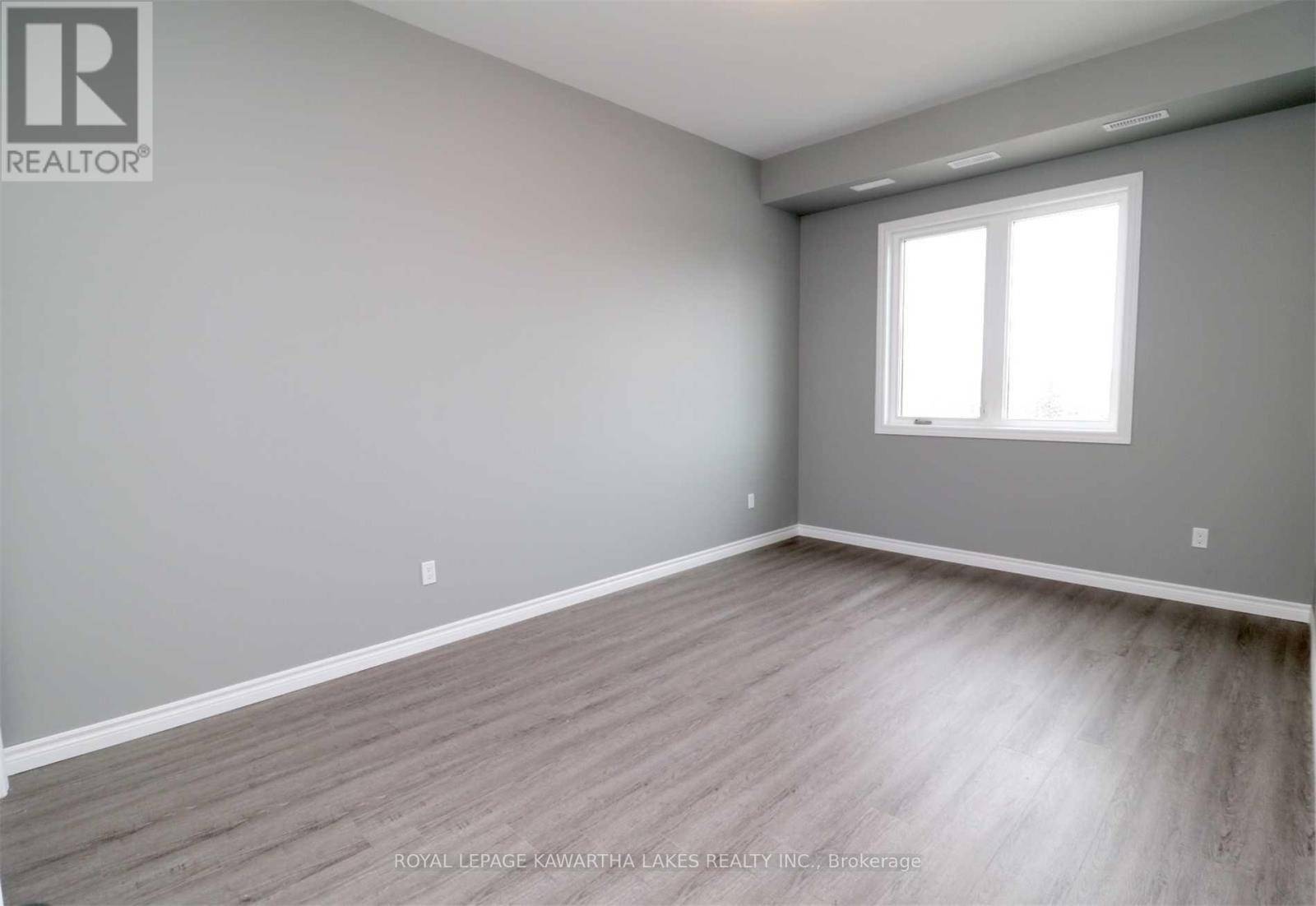 Brock (beaverton), ON L0K1A0,448 Osborne ST #Unit