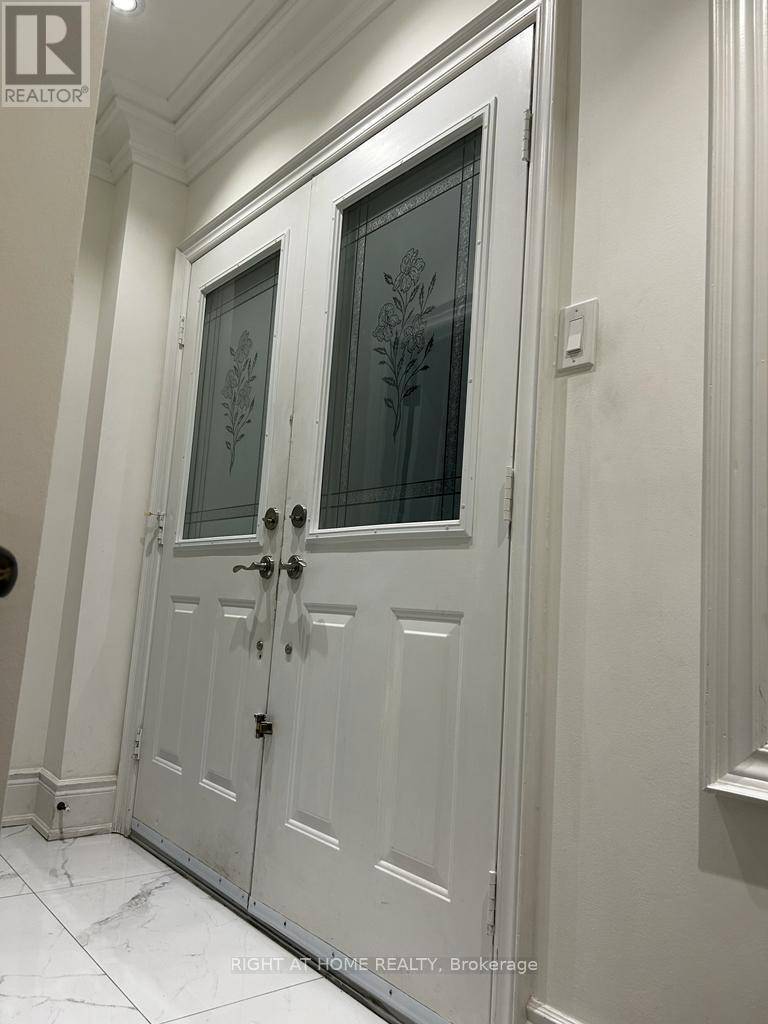 Richmond Hill (rouge Woods), ON L4S1X7,187 REDSTONE ROAD