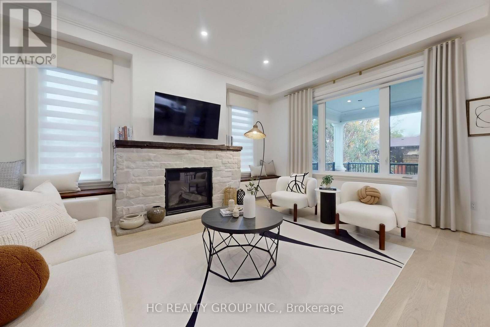 Whitchurch-stouffville, ON L4A3B7,6077 HILLSDALE DRIVE