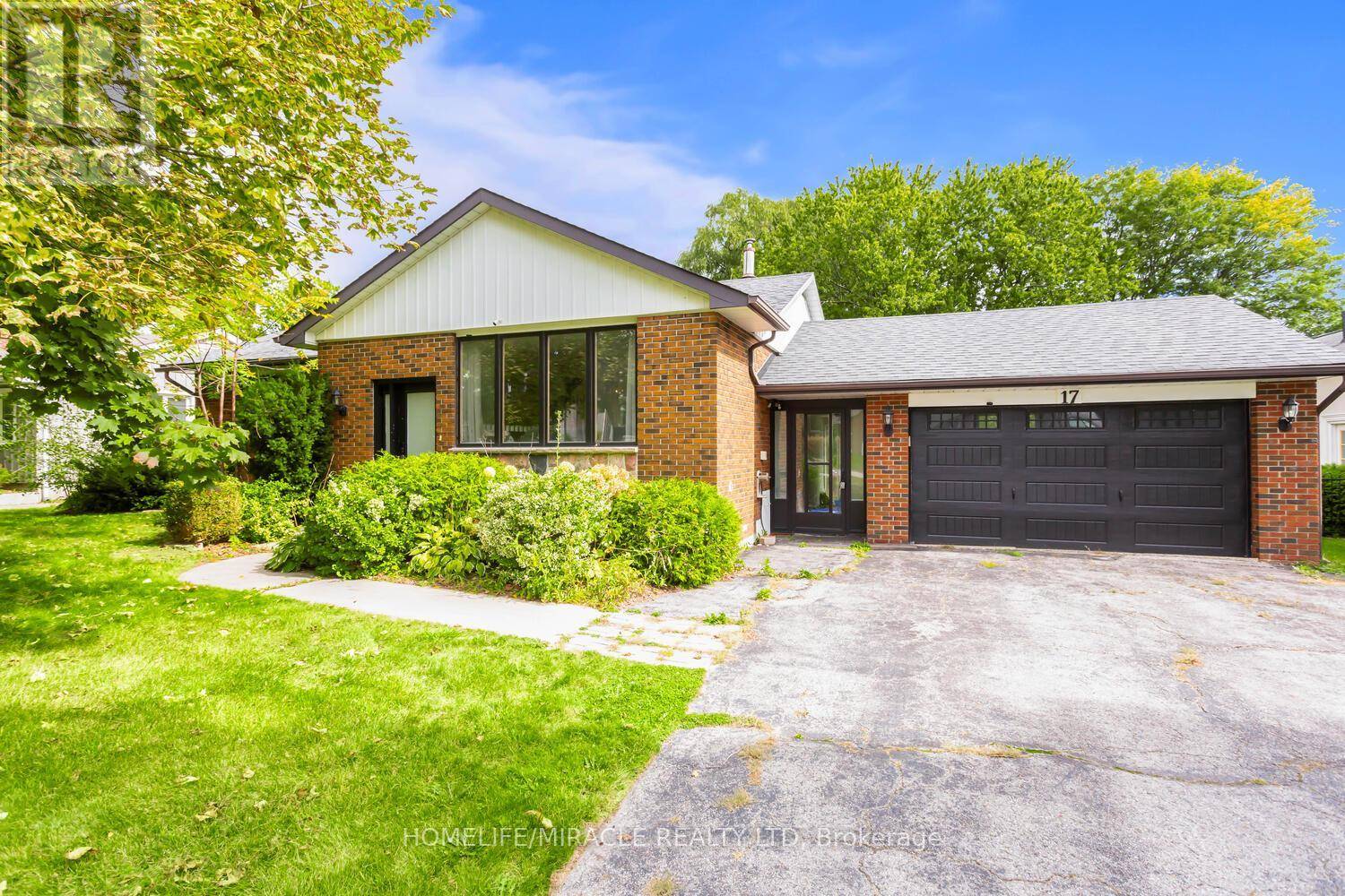 King (nobleton), ON L0G1N0,17 KINSLEY STREET