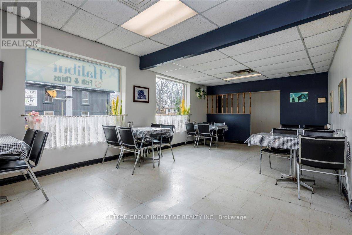 Bradford West Gwillimbury (bond Head), ON L0G1B0,2940 HWY 27